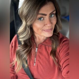 Meet your Posher, Carrie